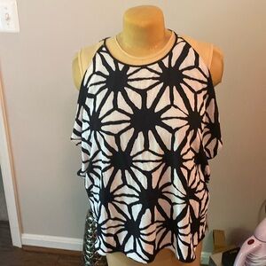 NWT Vince Camuto Sleeveless Top, XL, Style 9137106, Kenya Blues, Color-Black/Crm